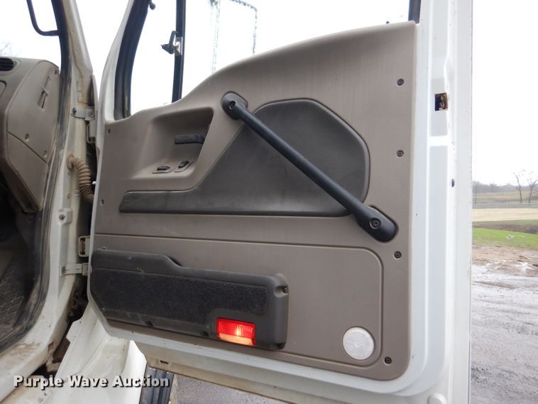 image for item DL2805 2009 Sterling LT9500  dump truck