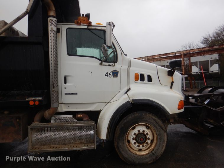 image for item DL2805 2009 Sterling LT9500  dump truck