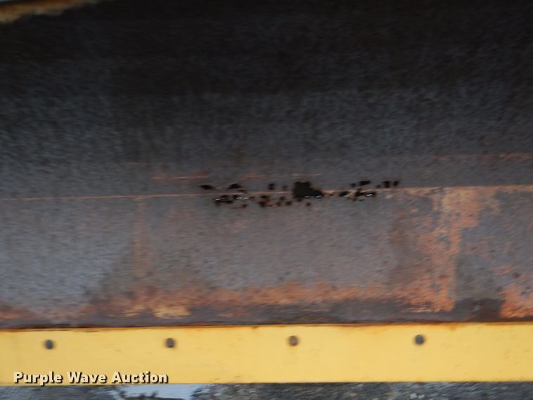 image for item DL2805 2009 Sterling LT9500  dump truck