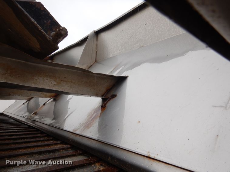 image for item DL2805 2009 Sterling LT9500  dump truck