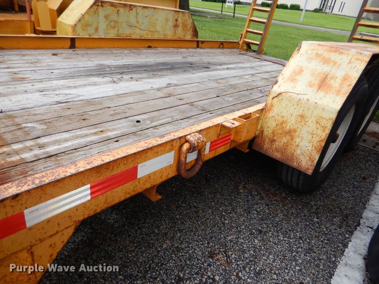 image for item DL8223 1991 Cronkhite 2700A  equipment trailer