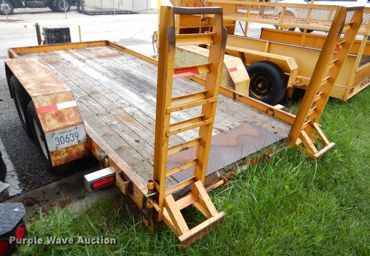 image for item DL8223 1991 Cronkhite 2700A  equipment trailer