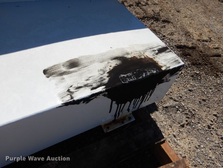 image for item DL8915 Delta 498000 fuel tank