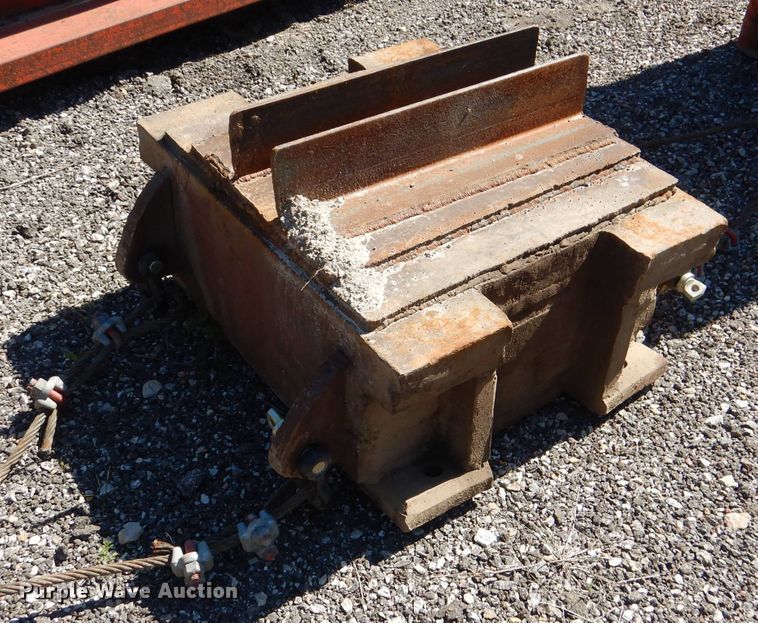 image for item DL8920 Hammer