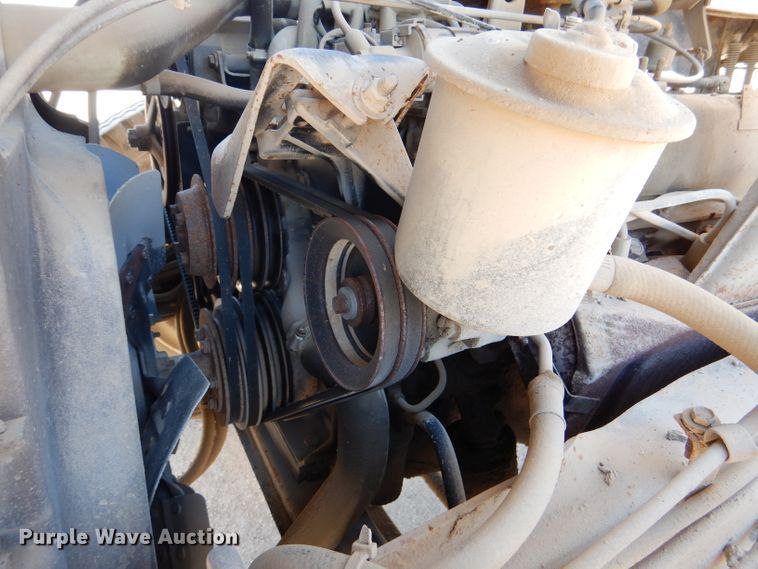 image for item DL8923 1982 Ford 800  oil distributor truck