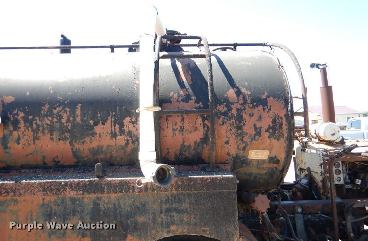 image for item DL8923 1982 Ford 800  oil distributor truck