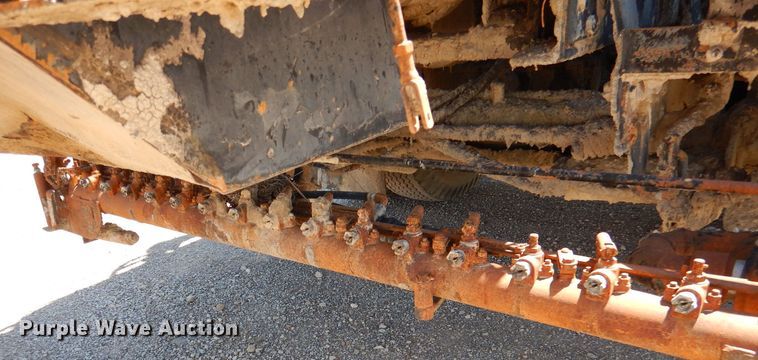 image for item DL8923 1982 Ford 800  oil distributor truck