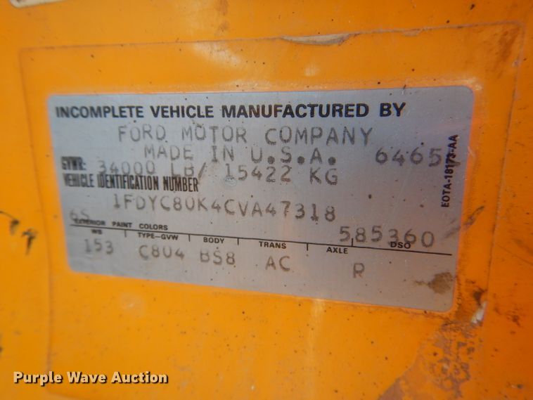 image for item DL8923 1982 Ford 800  oil distributor truck