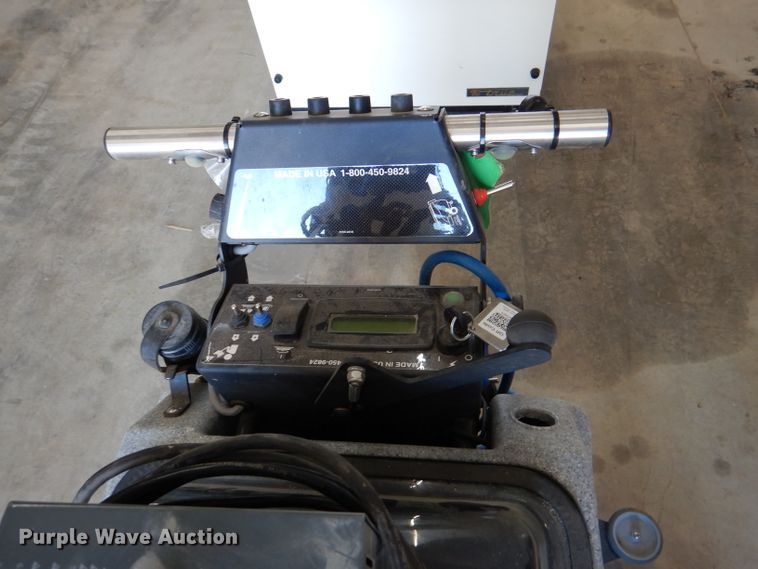 image for item DL8924 Tomcat Sport floor scrubber