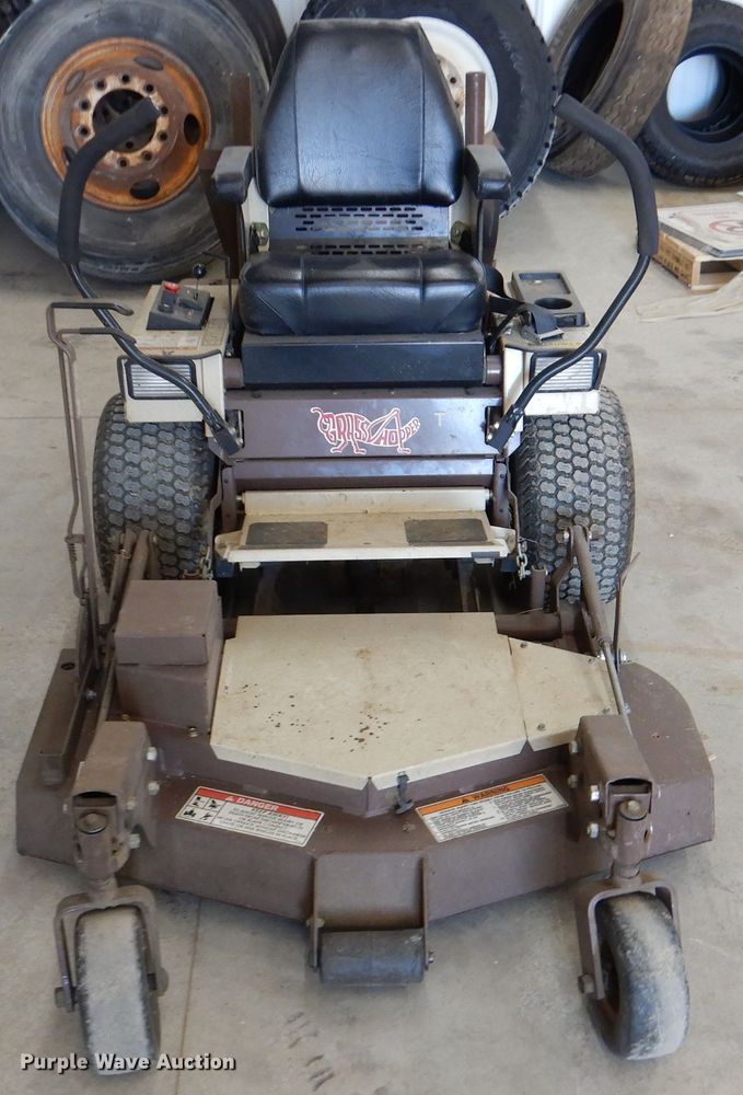 image for item DL8925 Grasshopper 616T2  ZTR lawn mower