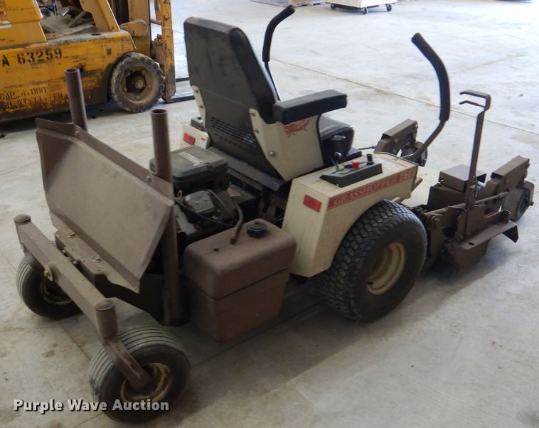 image for item DL8925 Grasshopper 616T2  ZTR lawn mower