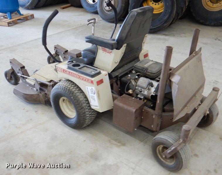 image for item DL8925 Grasshopper 616T2  ZTR lawn mower