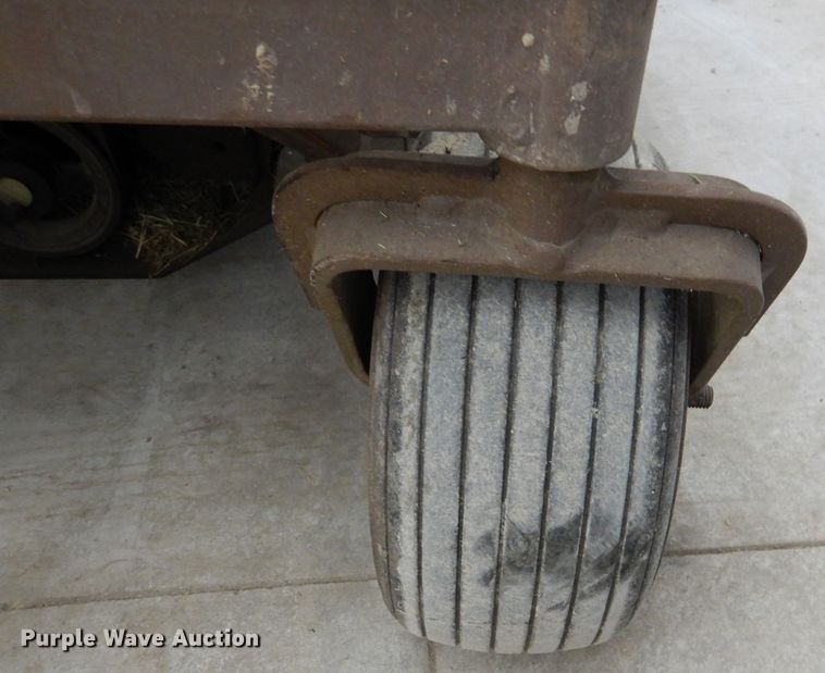 image for item DL8925 Grasshopper 616T2  ZTR lawn mower