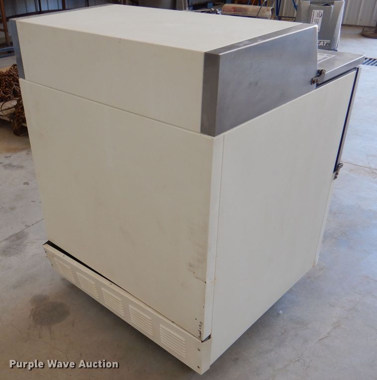 image for item DL8927 True TMC-34 refrigerator