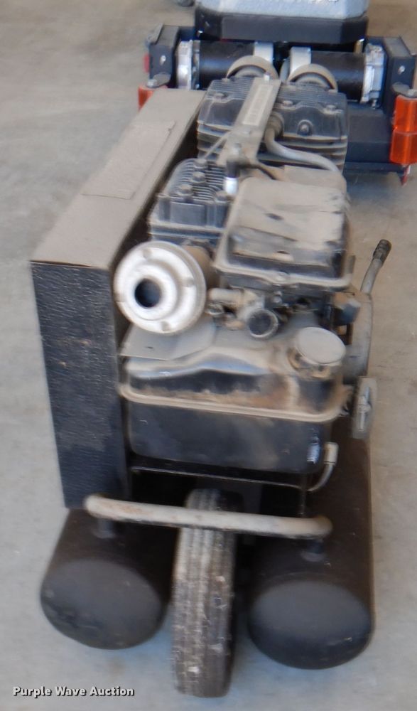 image for item DL8928 (2) air compressors