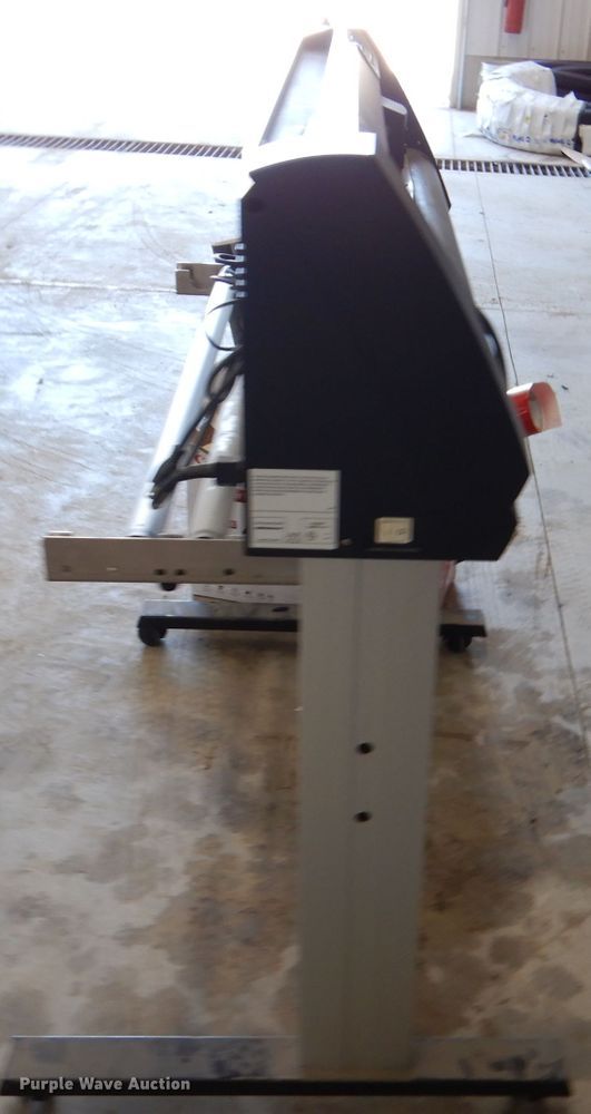 image for item DL8929 Sign Warehouse vinyl cutter