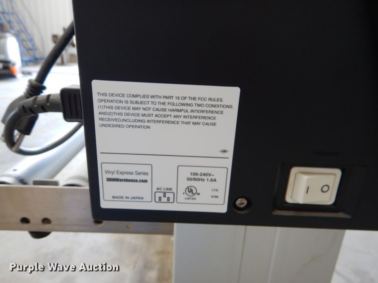 image for item DL8929 Sign Warehouse vinyl cutter