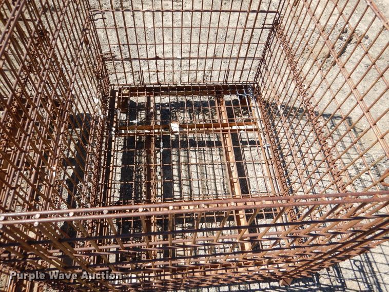 image for item DL8931 (17) collapsible wire containers