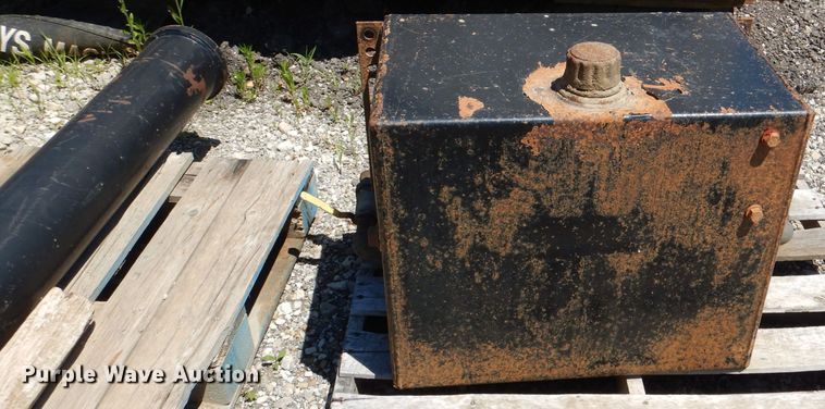 image for item DL8932 Midland dump bed