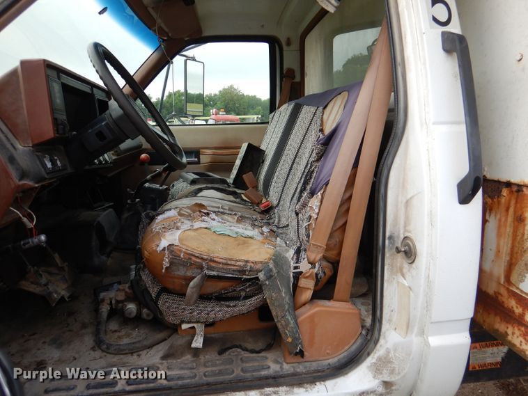 image for item DL8943 1992 GMC Top Kick  dump truck