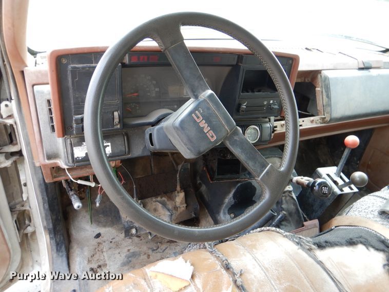 image for item DL8943 1992 GMC Top Kick  dump truck