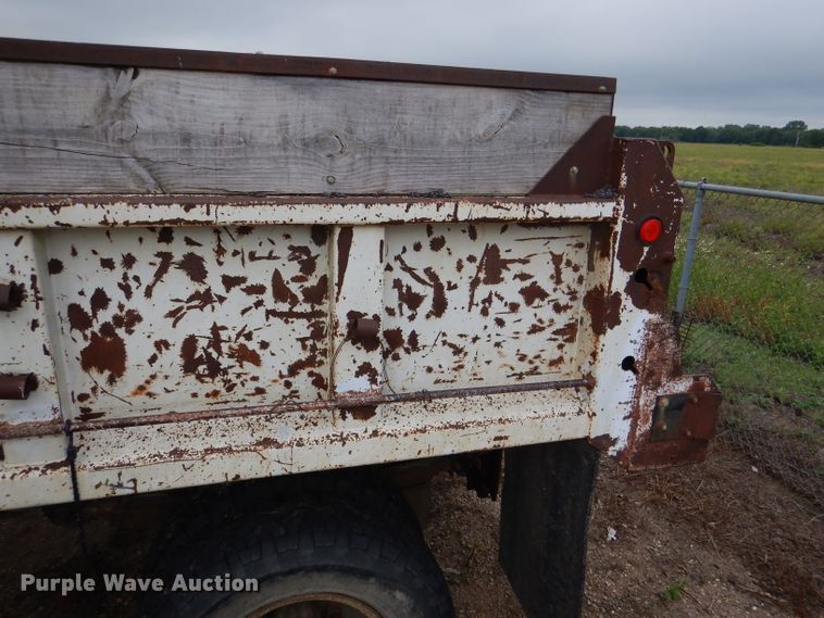 image for item DL8943 1992 GMC Top Kick  dump truck