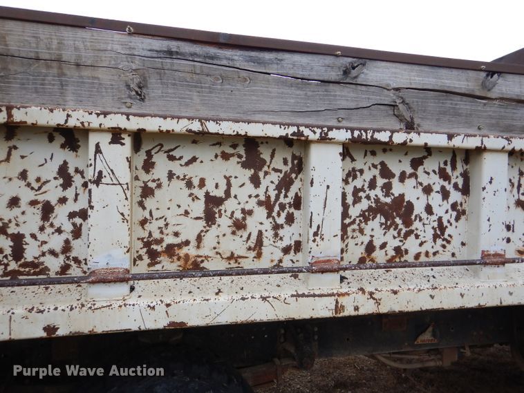 image for item DL8943 1992 GMC Top Kick  dump truck