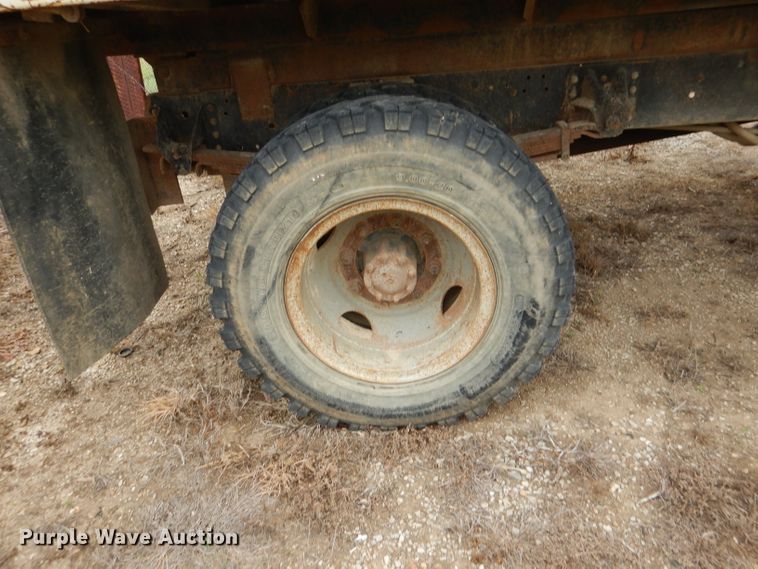 image for item DL8943 1992 GMC Top Kick  dump truck