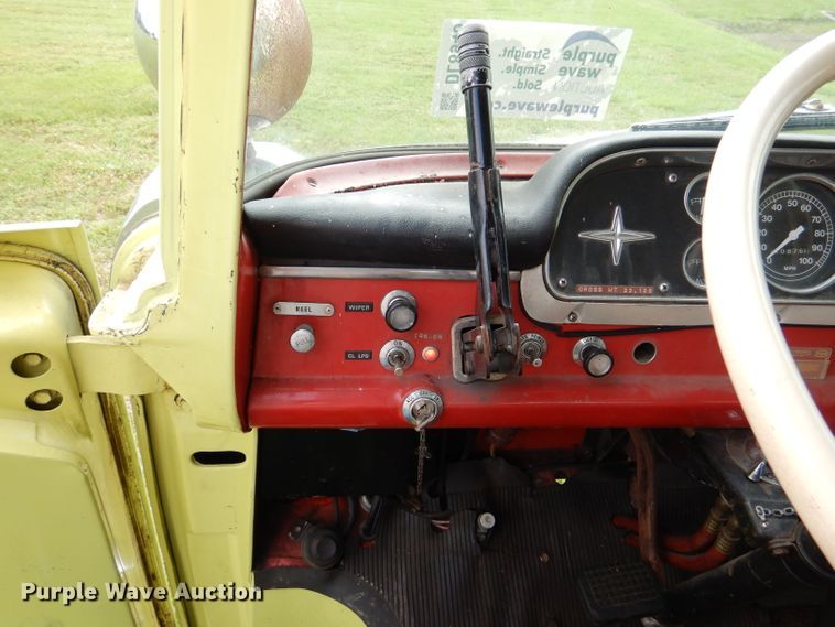 image for item DL8945 1973 Ford C900  fire truck