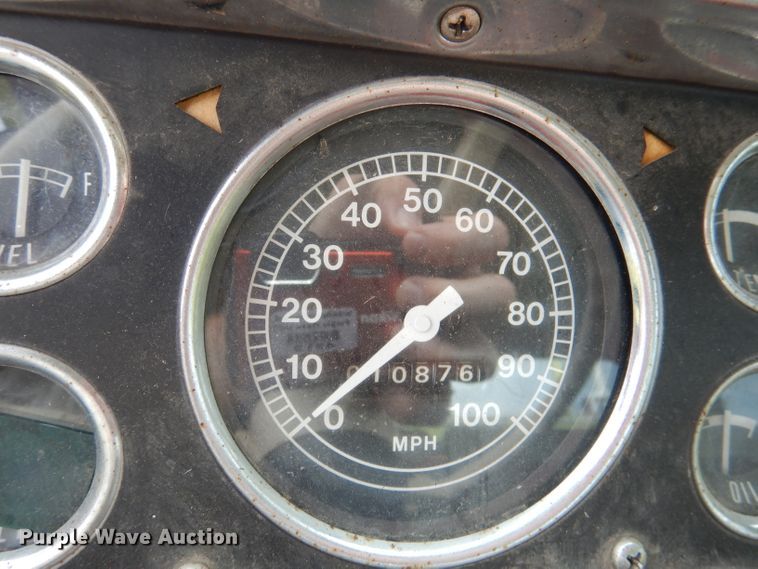 image for item DL8945 1973 Ford C900  fire truck