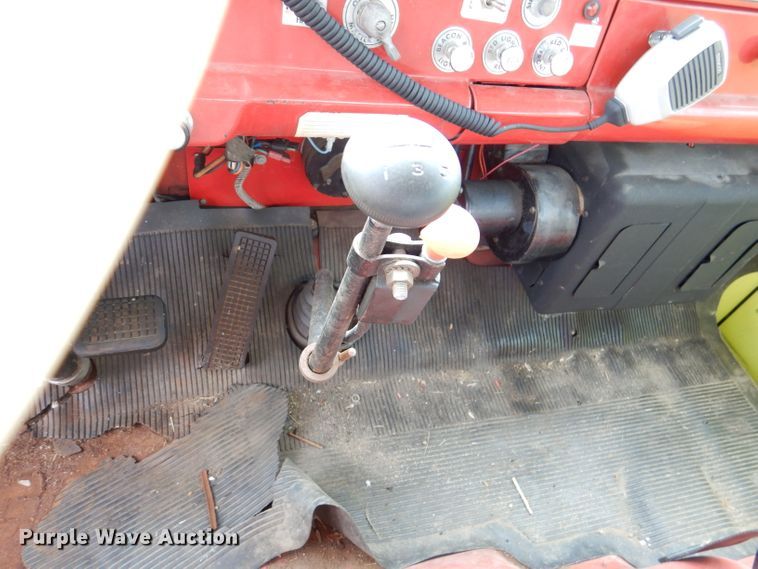 image for item DL8945 1973 Ford C900  fire truck