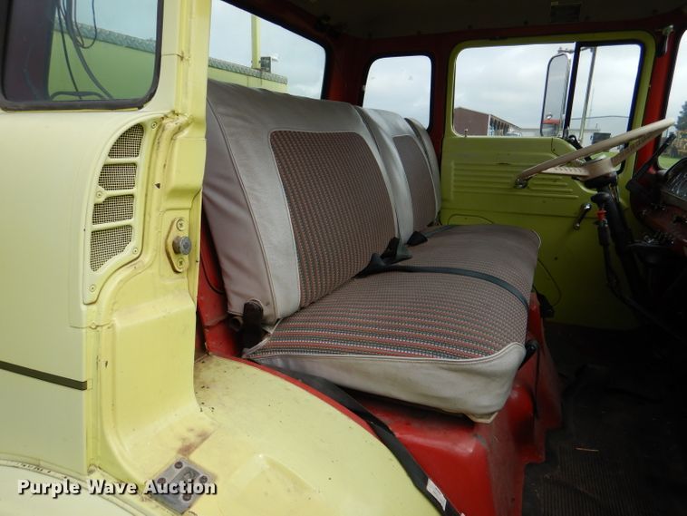 image for item DL8945 1973 Ford C900  fire truck