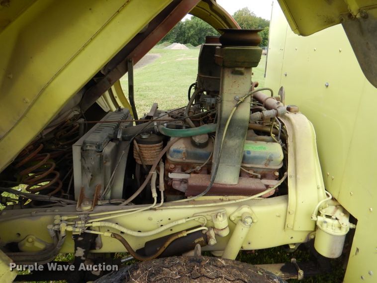 image for item DL8945 1973 Ford C900  fire truck