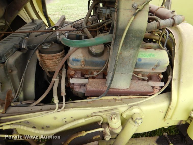 image for item DL8945 1973 Ford C900  fire truck