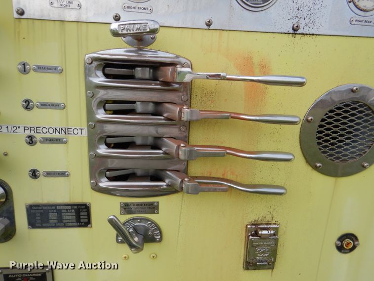 image for item DL8945 1973 Ford C900  fire truck