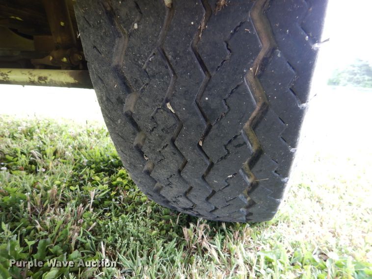 image for item DL8945 1973 Ford C900  fire truck