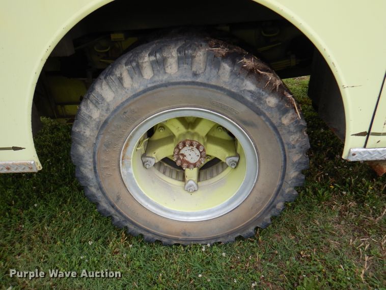 image for item DL8945 1973 Ford C900  fire truck