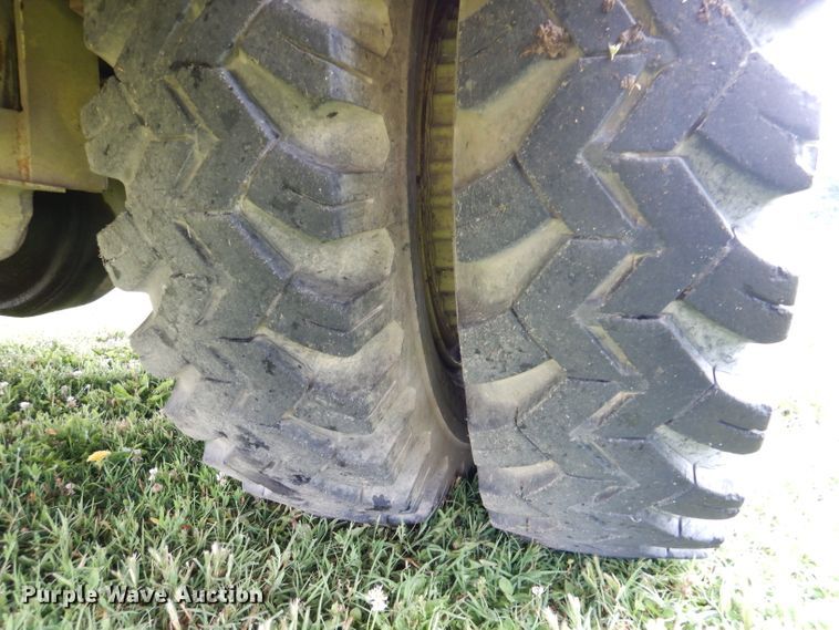 image for item DL8945 1973 Ford C900  fire truck