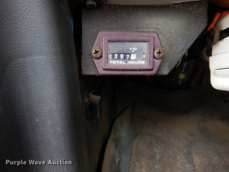 image for item DM0002 1997 Ford F800  bucket truck