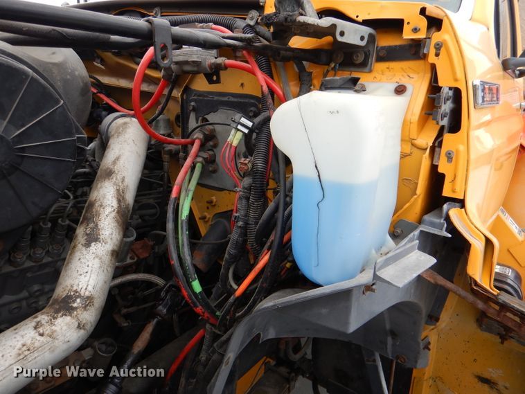 image for item DM0002 1997 Ford F800  bucket truck