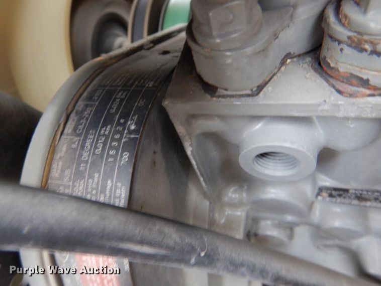 image for item DM0002 1997 Ford F800  bucket truck