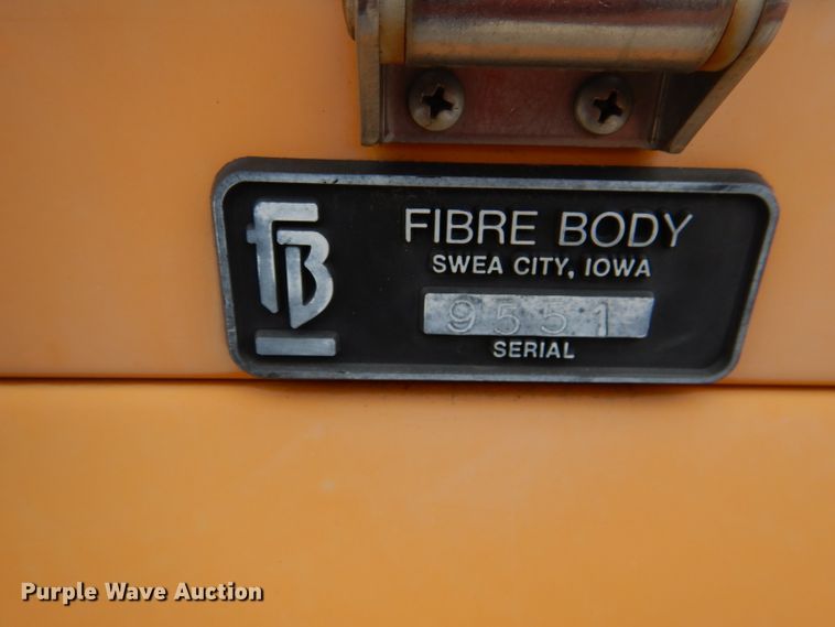 image for item DM0002 1997 Ford F800  bucket truck