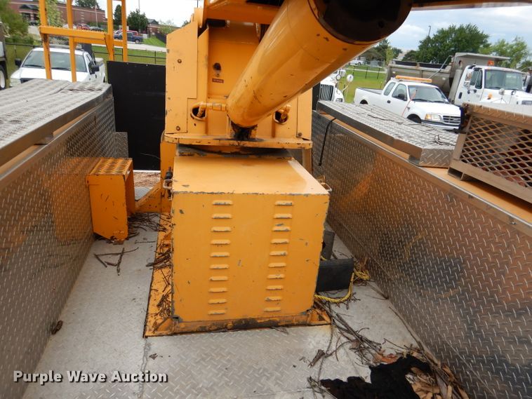 image for item DM0002 1997 Ford F800  bucket truck