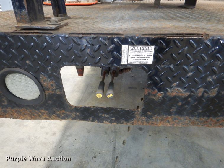 image for item DM0014 2006 Ford F550 XL  bucket truck