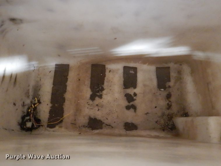 image for item DM0014 2006 Ford F550 XL  bucket truck