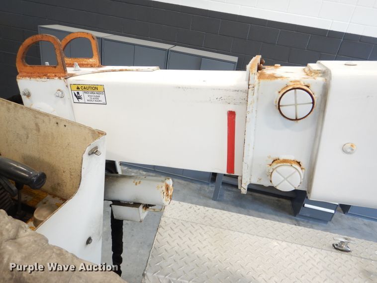 image for item DM0014 2006 Ford F550 XL  bucket truck