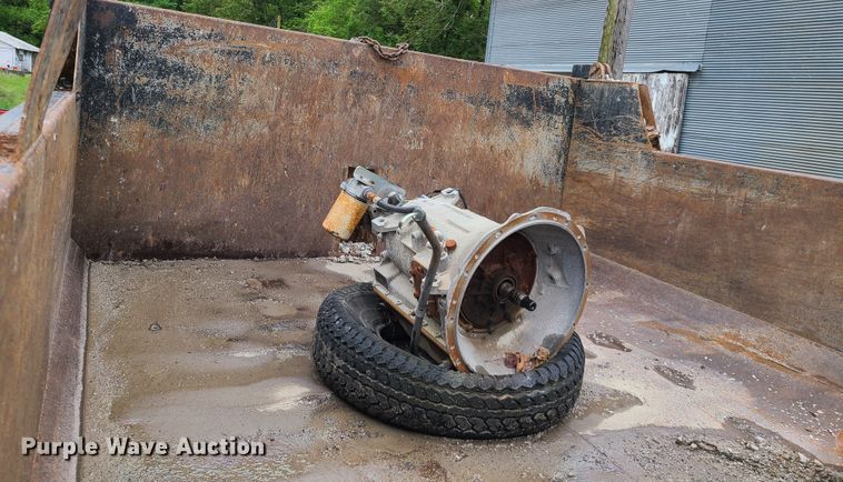 image for item DN5657 1989 Ford C8000  dump truck