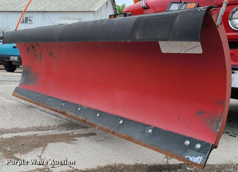 image for item DN5657 1989 Ford C8000  dump truck