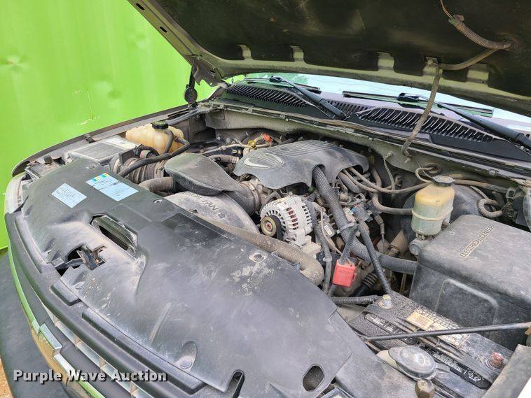 image for item DN5663 2002  Chevrolet Silverado 1500  pickup truck