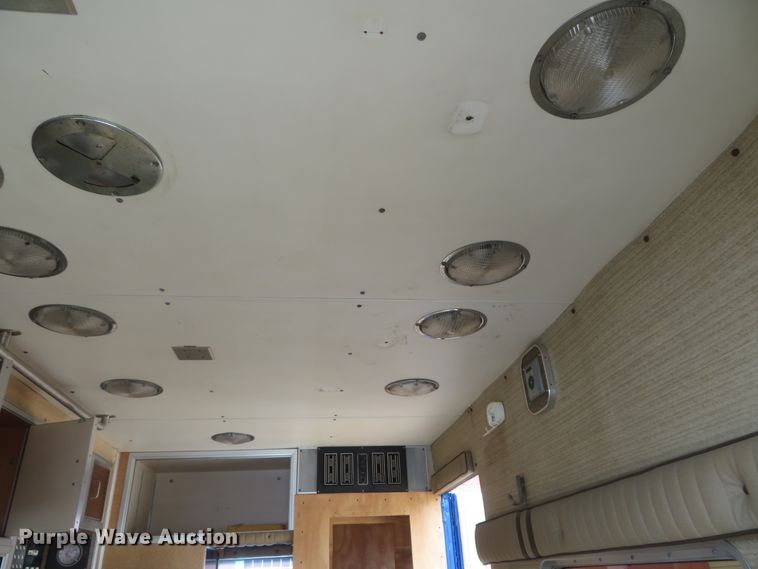 image for item DN5772 1983 Ford Econoline E350  ambulance